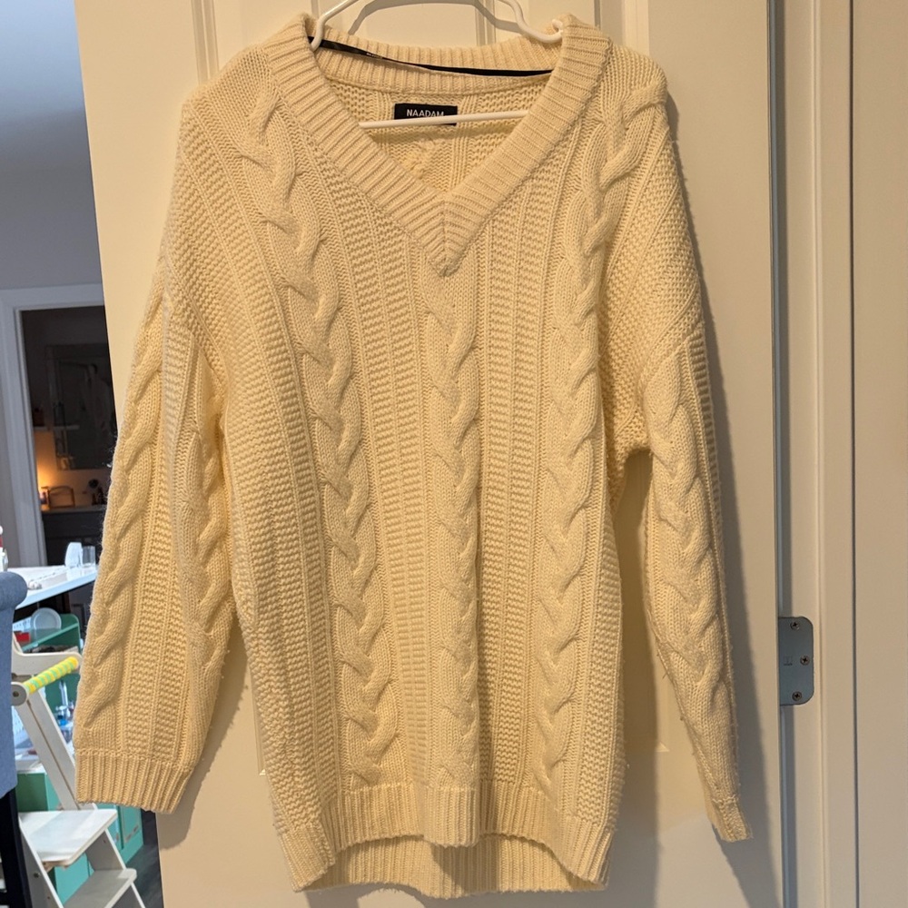 NAADAM Cream Cable V-Neck Pullover Sweater